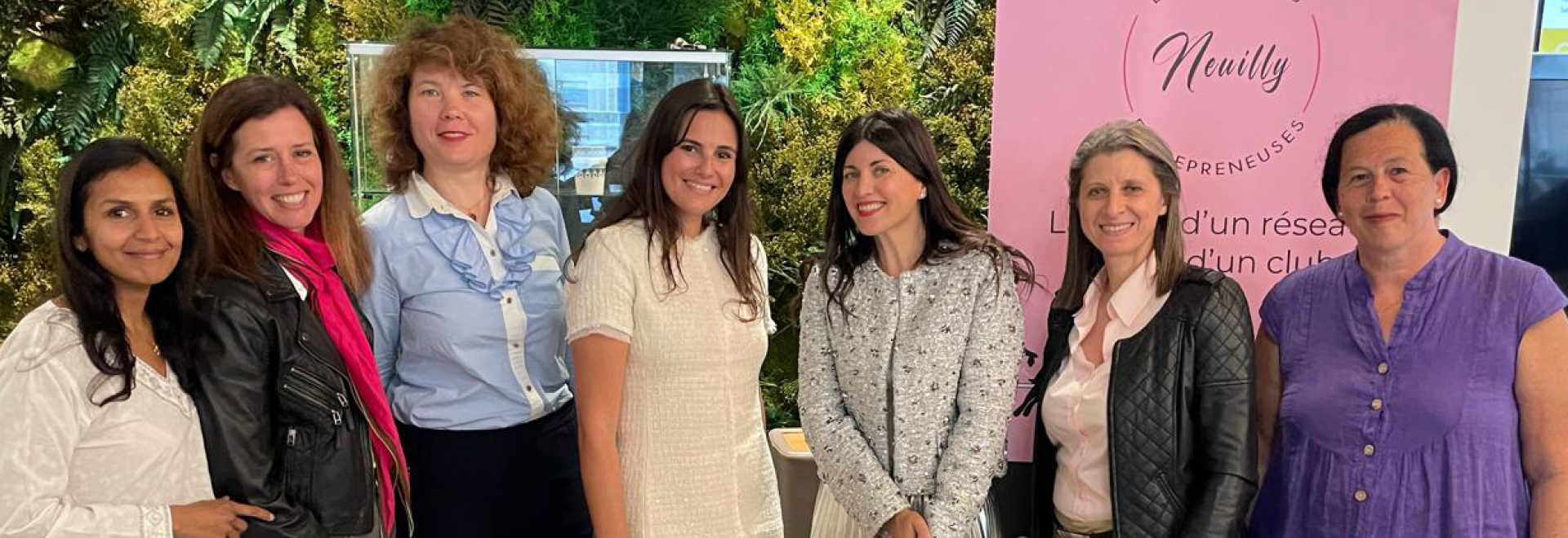 le board du club des entrepreneuses en compagnie de Keren Eldad